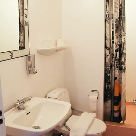 Hotel Krebshuset / Kelz0rdk 3*