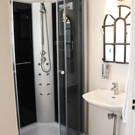 Hotel Krebshuset / Kelz0rdk 3*