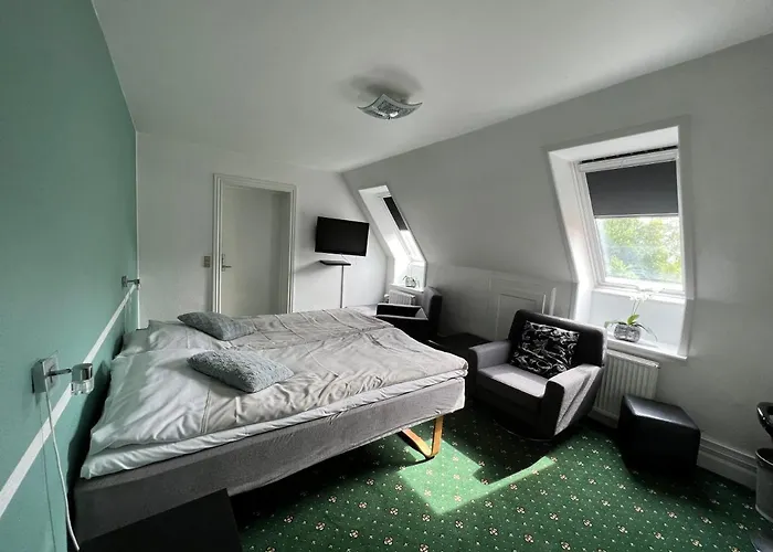 Hotel Krebshuset / Kelz0rdk 3*